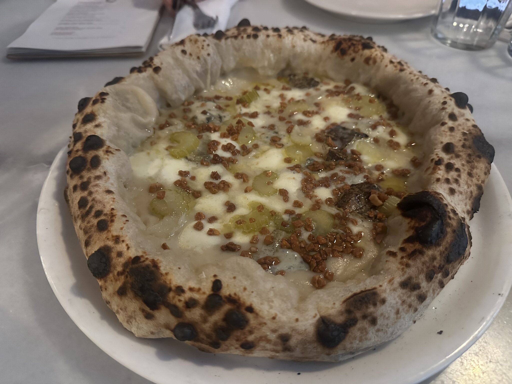 is this barcelona pizzeria really the 3rd best on earth